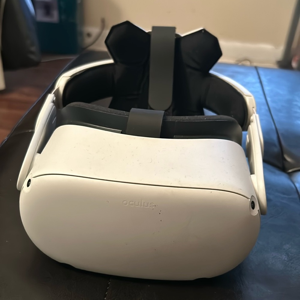 COPY - Quest 2 Oculus Great condition